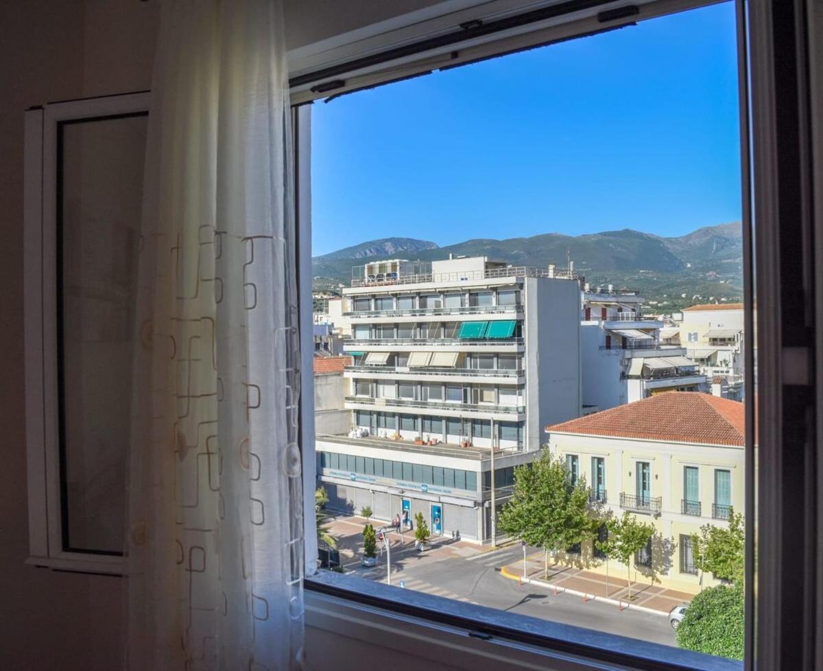 Cozy Flat On The Main Square, 10Min To The Sea Villa Kalamata Exterior photo